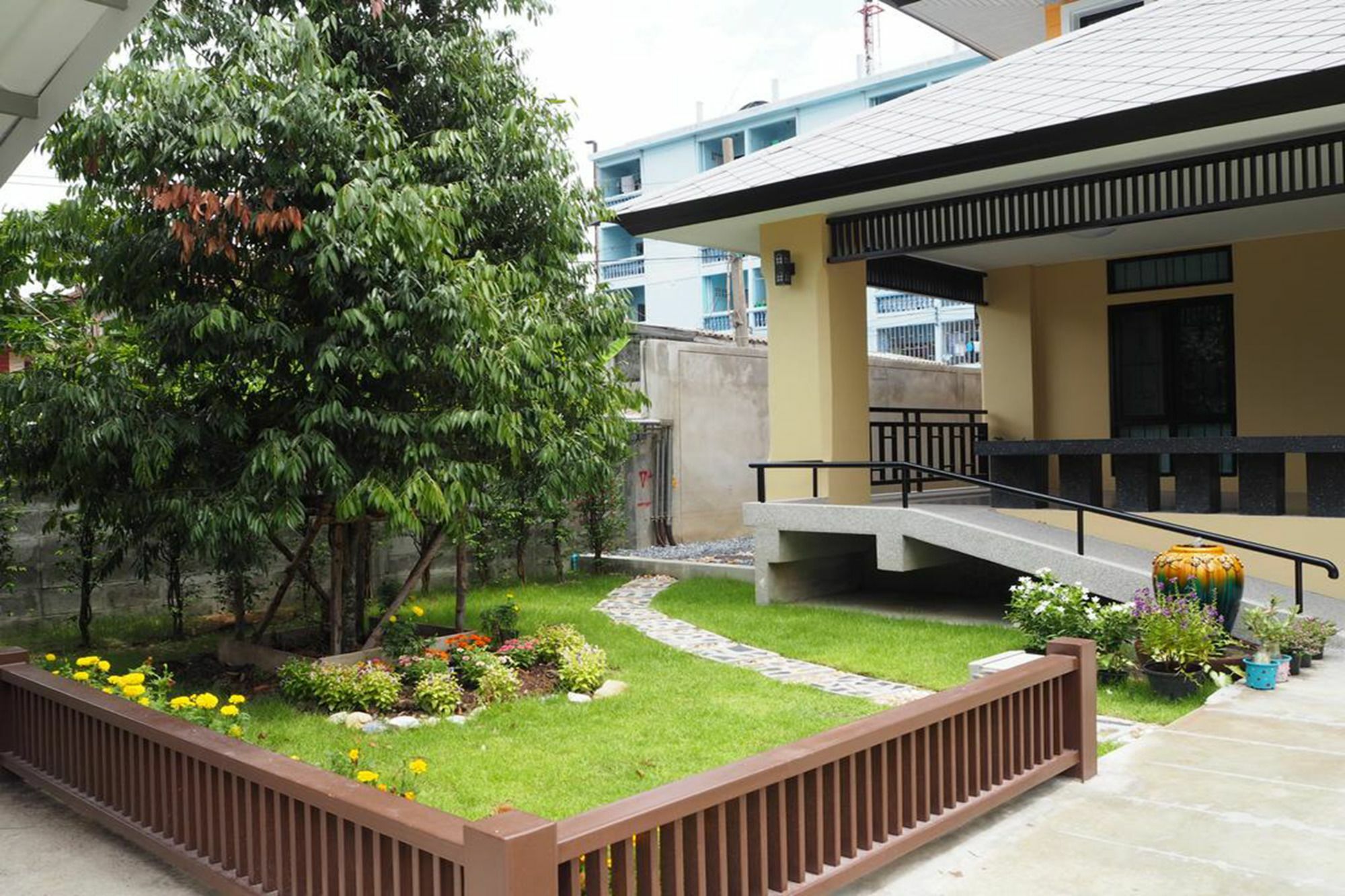 Ban Khlong Nang Li Sukhumvit 50 Garden Home מראה חיצוני תמונה